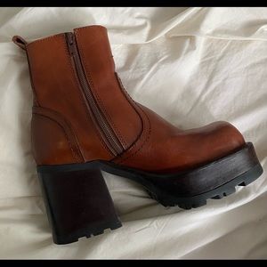 RARE vintage Steve Madden chunky platform boot 90s